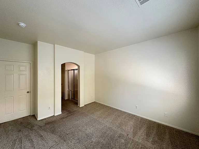 1109 Milpas Ln — Photo 16