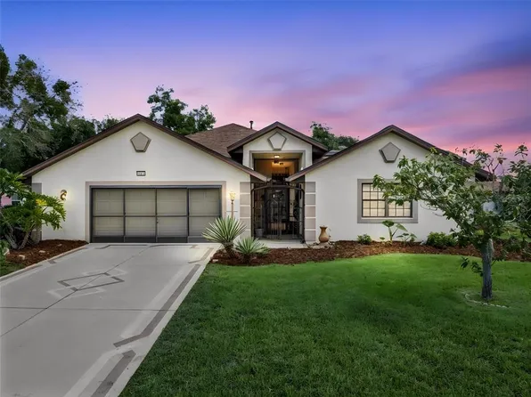 21815 TARTAN STREET, LEESBURG, FL 34748
