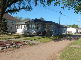 1107 Kansas St, Larned, KS 67550