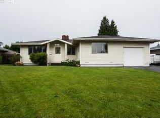 12445 NE Knott St, Portland, OR 97230