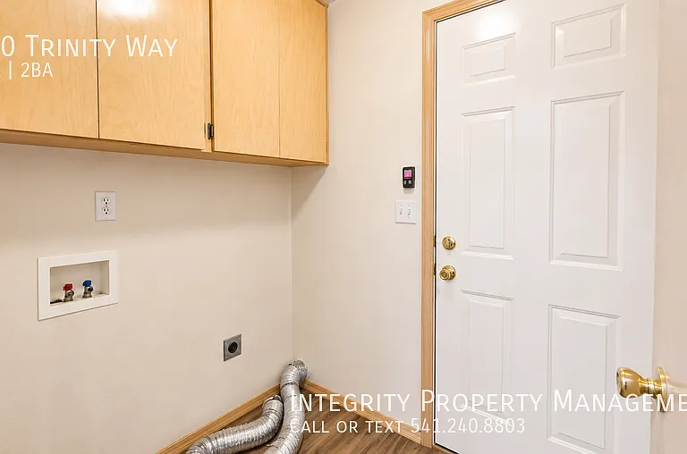 730 Trinity Way — Photo 11