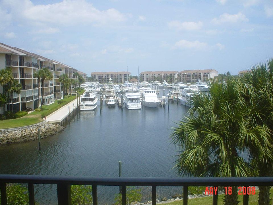 1st image of 1101 Seafarer Cir APT 305