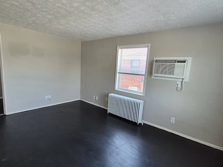 520 Forrer Blvd #D — Photo 2