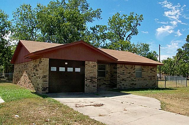 1st image of 1408 Nila Dr