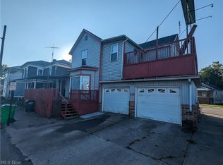 510 E 1st St, Uhrichsville, OH