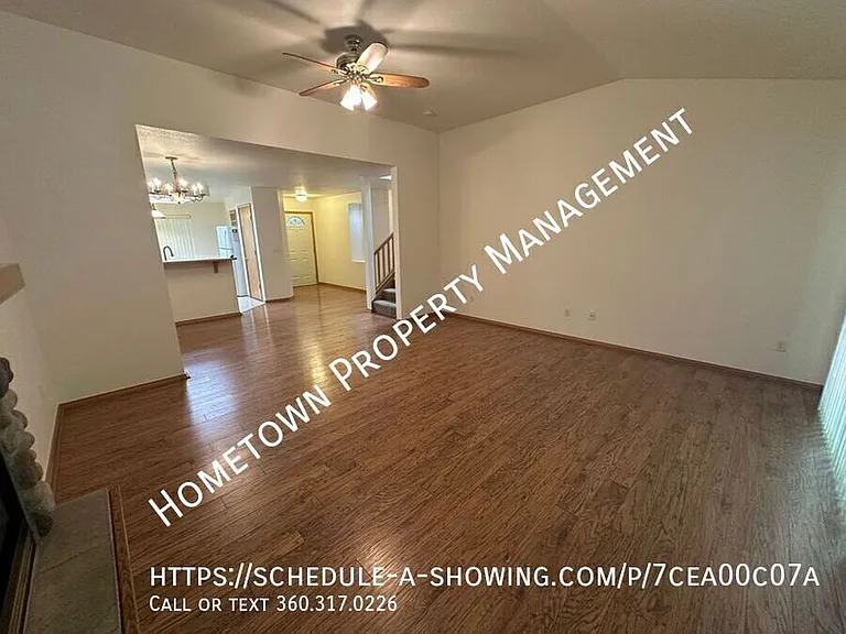 1227 Arcadia St NW — Photo 2