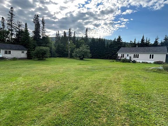 3rd image of 733 Lakeview Road