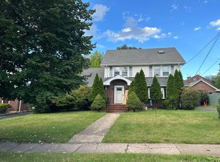 42 Brinkerhoff Ave, Teaneck, NJ 07666