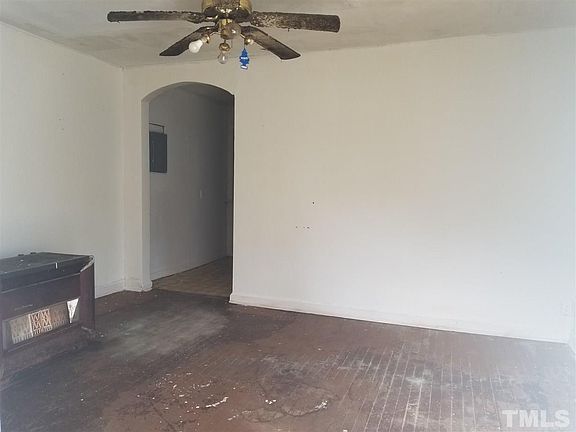 5th image of 1211-1213 N Hyde Park Ave