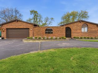24262 W Rose Ave, Lake Zurich, IL 60047