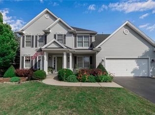 5073 Eastbrooke Pl, Williamsville, NY 14221