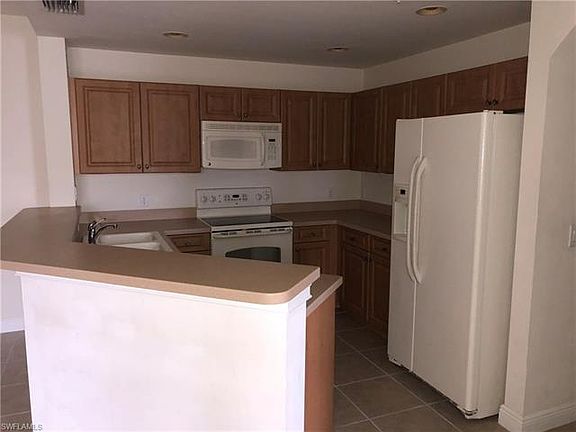 2nd image of 2904 Tuscan Dr Unit 202