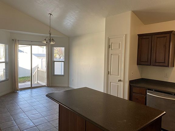 4th image of 2390 W 2200th St N