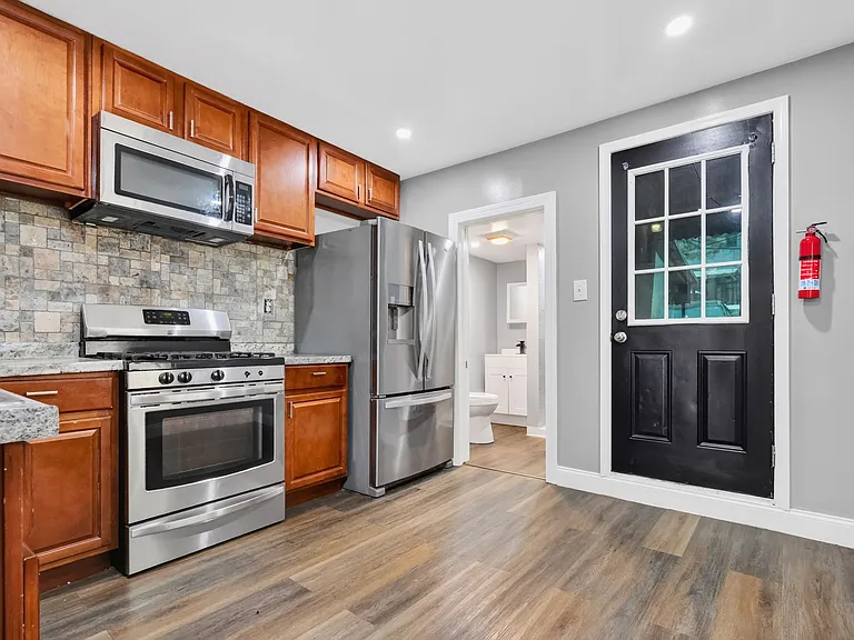 603 Maple St — Photo 15