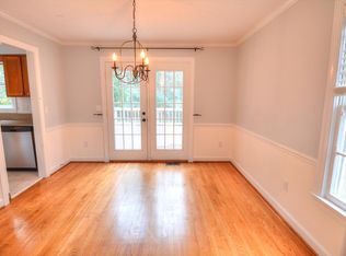 9 Greystone Ct, Durham, NC 27713