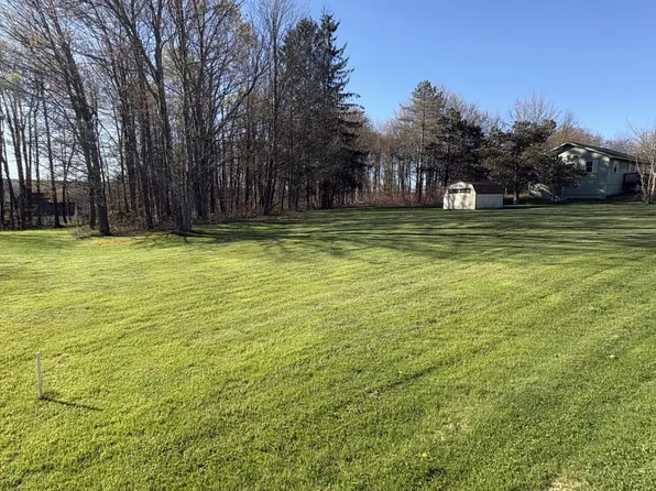 Hillside St, Forest City, PA 18421