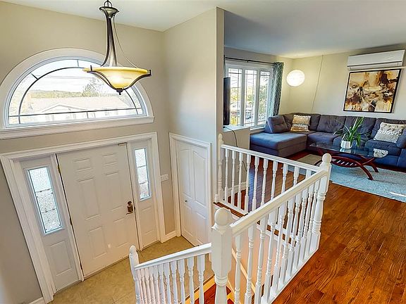 2nd image of 105 Lumberman Dr