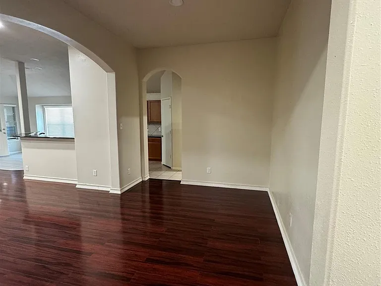 9311 Camelia Crest Ln — Photo 8