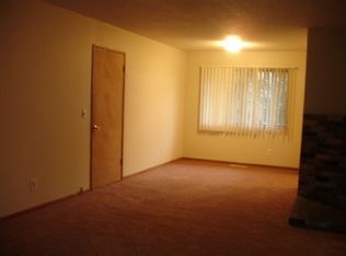 10380 SW Heather Ln, Beaverton, OR 97008