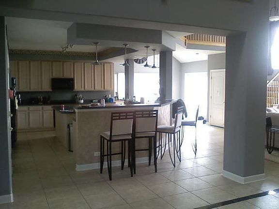 Kitchen & dinette view