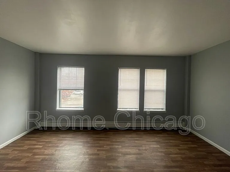 6938 S Clyde Ave #213 — Photo 4