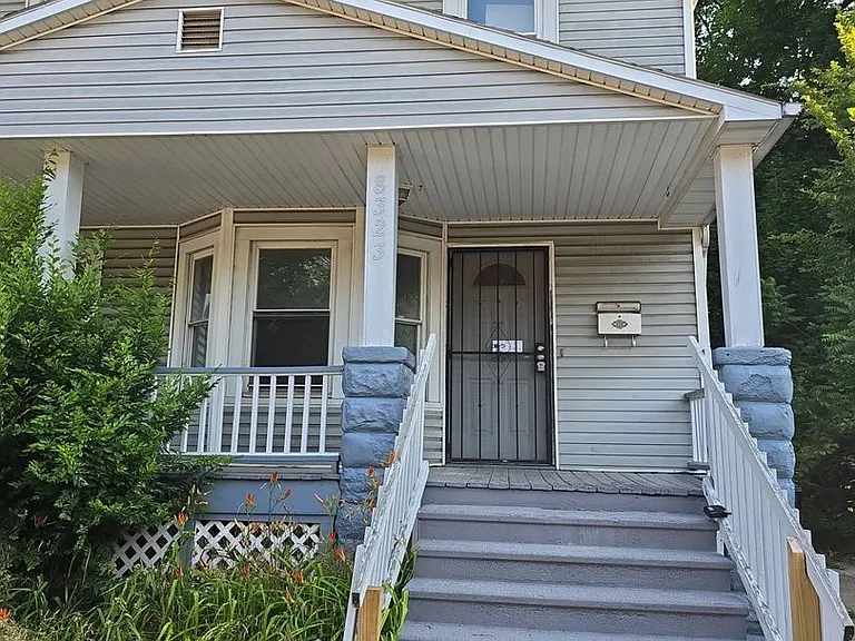 8323 Medina Ave — Photo 11
