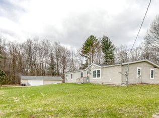 491 Tyler Rd, Wayland, MI 49348