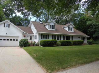 322 Jackman St, Janesville, WI 53545