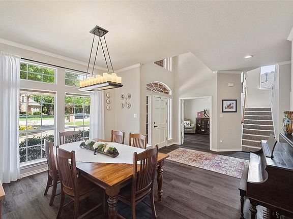 4th image of 3111 River Bend Dr