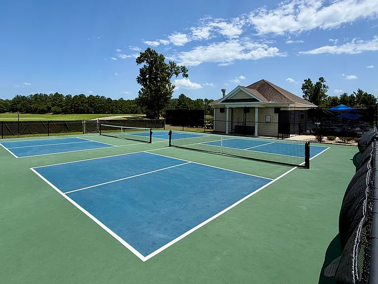 516 Crimson Pointe Dr — Photo 25