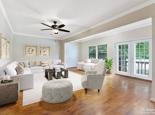 1700 E Mission Blvd, Fayetteville, AR 72703