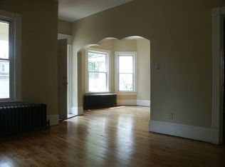 1126 W Grant St APT 1, Milwaukee, WI 53215