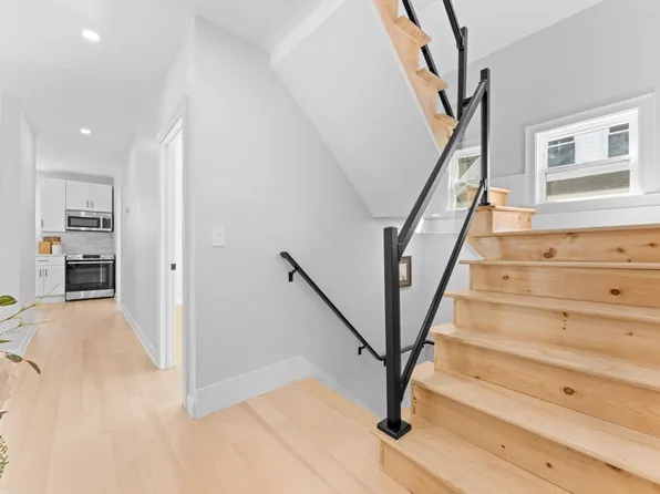 446 Broadway #2, Somerville, MA 02145