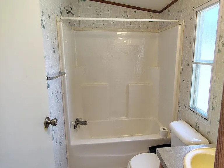 225 Community Dr #2 — Photo 10