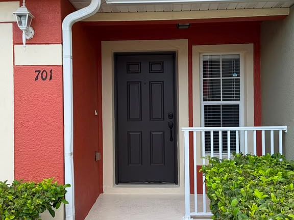 2nd image of 701 Cresting Oak Cir