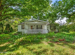 7418 Old Tuckaleechee Rd, Townsend, TN 37882