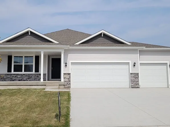 1010 33rd St SE, Altoona, IA 50009