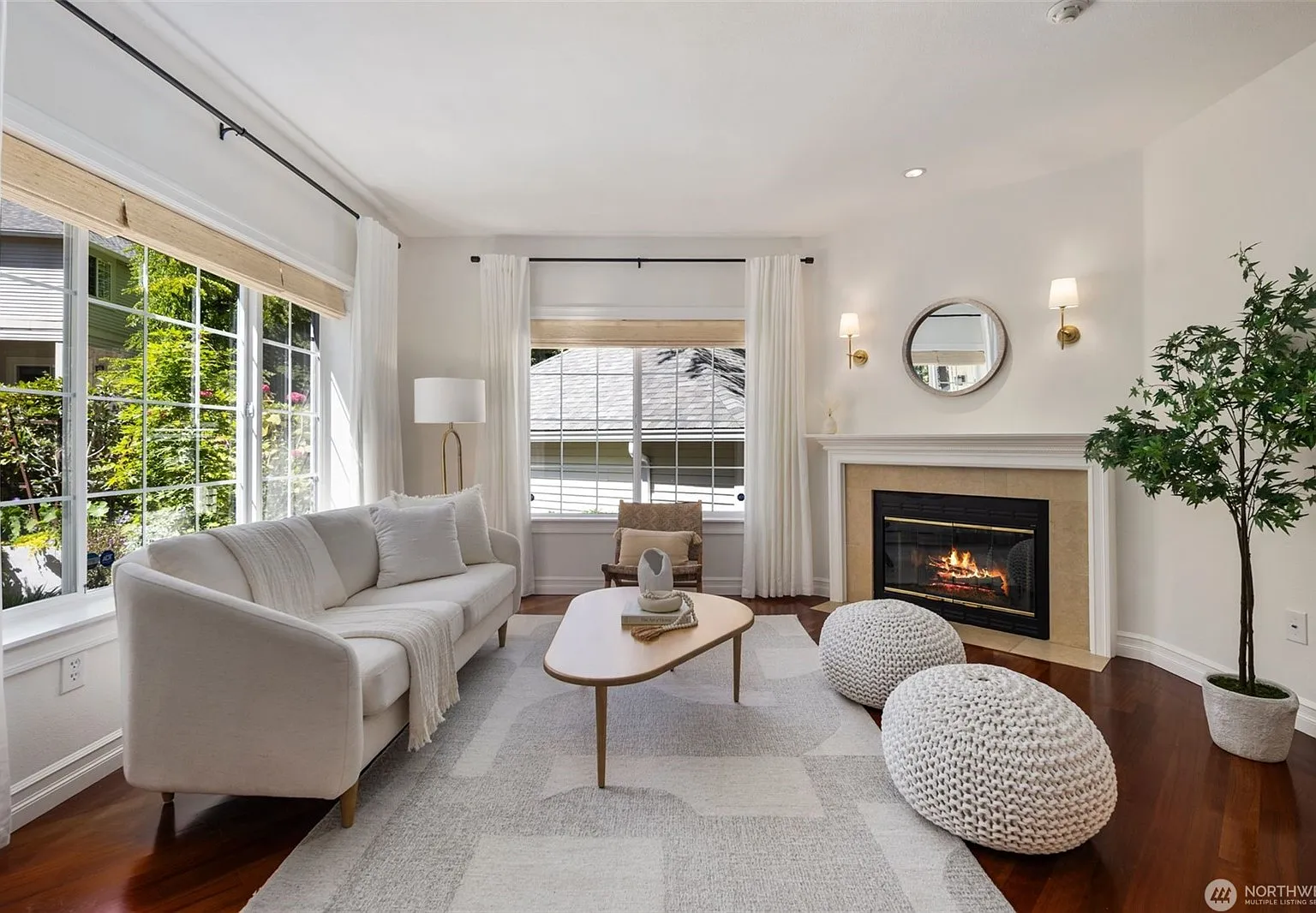 2 bed, 1280 sqft, $3,500 — Photo 1