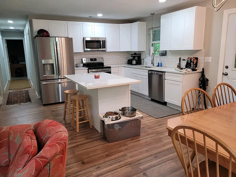 234 Ivy Dr — Photo 3