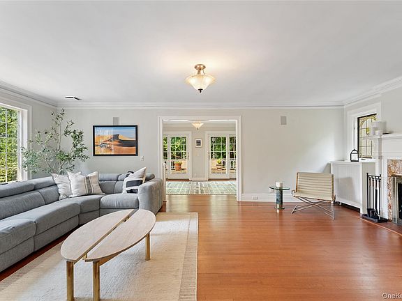 3rd image of 2 Dellwood Road