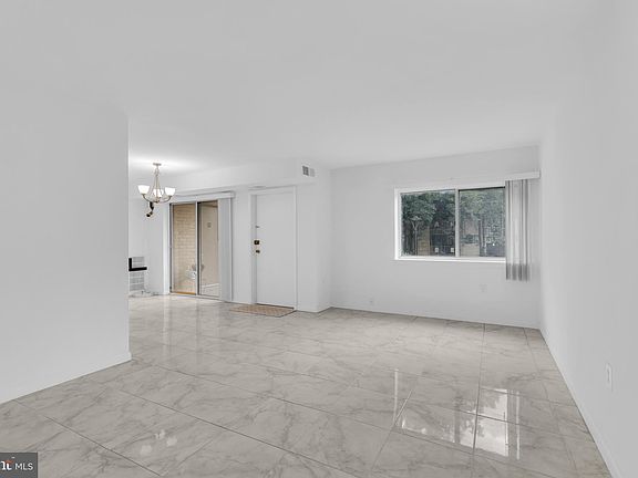 5th image of 12413 Braxfield Ct #555