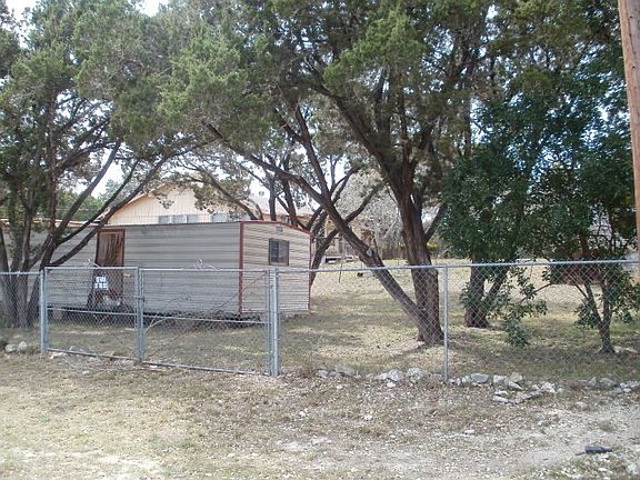 4th image of 218 Caveside Dr
