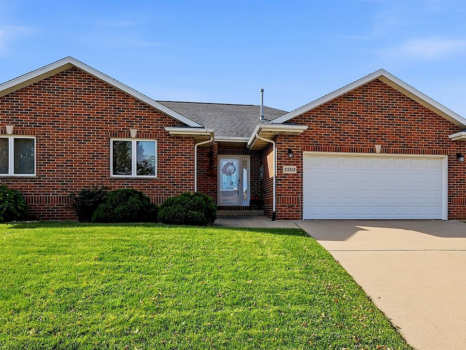 1st image of 2303 Harvest View Dr