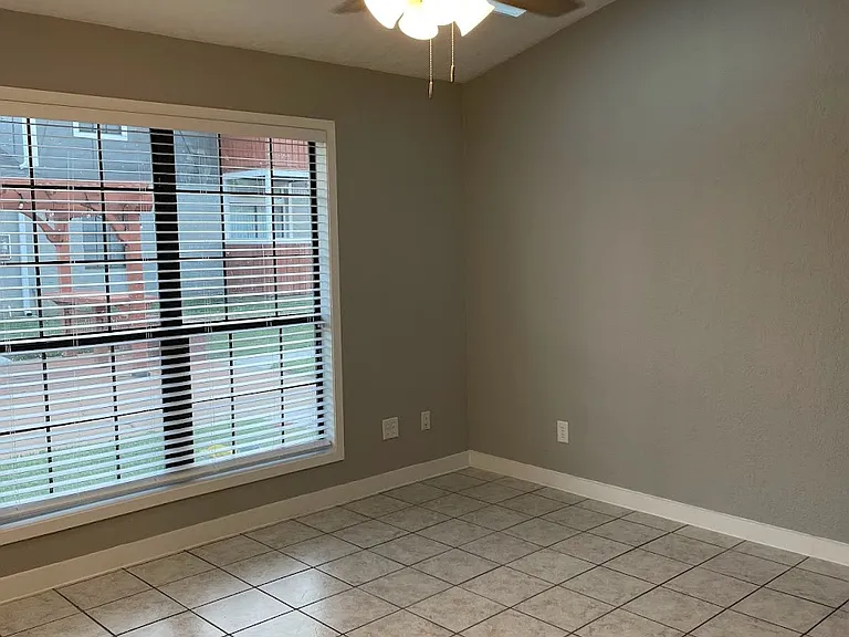 Park Place Apartments — Photo 33