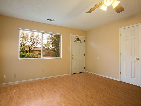 3rd image of 4744 W Glen Dr SW