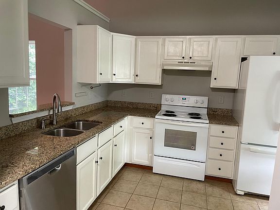 3rd image of 5968 White Birch Dr