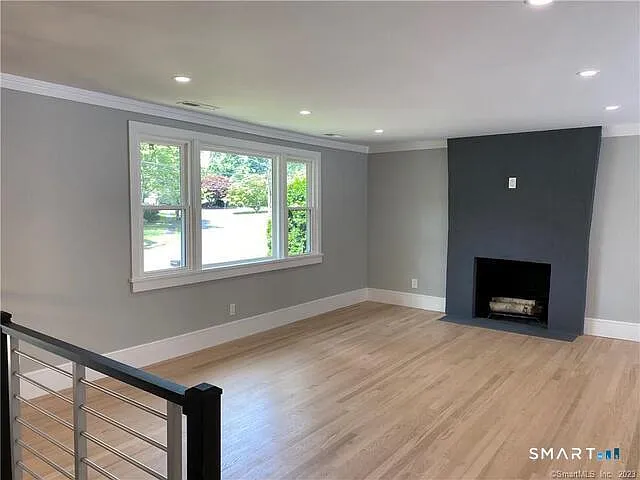 10 Donohue Dr — Photo 5