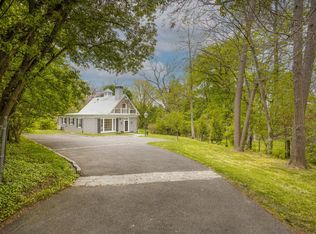 91 E Bells Mill Rd, Philadelphia, PA 19118
