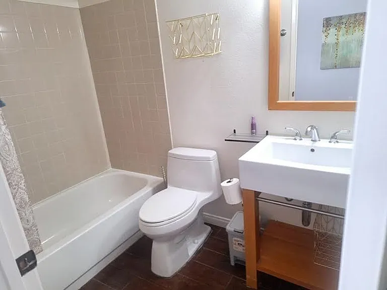 625 E Del Mar Blvd #103 — Photo 6