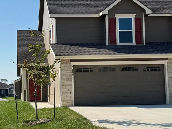 2535 Arlene Pl, Lawrence, KS 66046